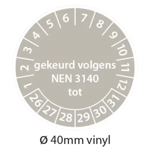 Grijze NEN 3140 keuringsstickers 40mm vinyl op strook van 5 stuks met opdruk gekeurd volgens NEN 3140 tot - 2026